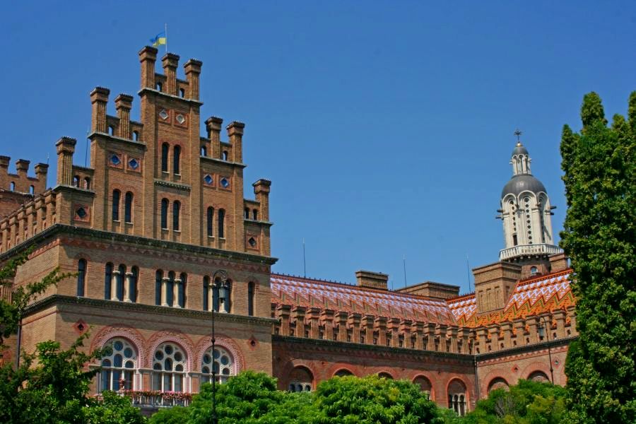 Pałac metropolitów bukowińskich w Czerniowcach (fot. Rafał Bartosz)