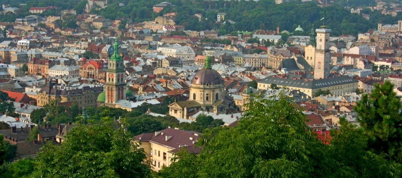 Panorama Lwowa ze wzgórza zamkowego (fot. Rafał Bartosz)