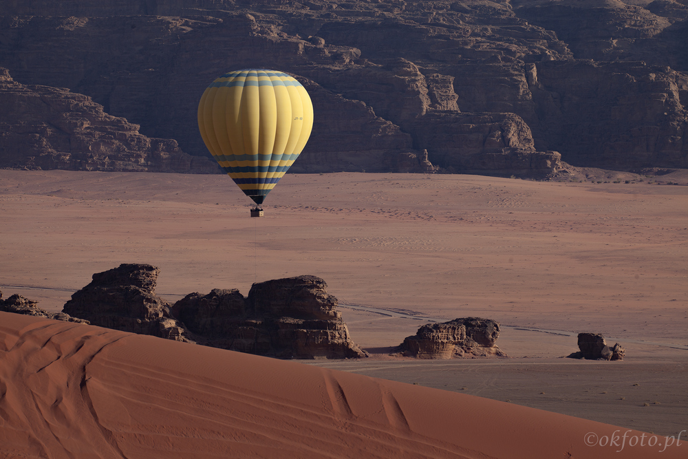 Balon nad Wadi Rum, fot. S. Adamczak, okfoto.pl