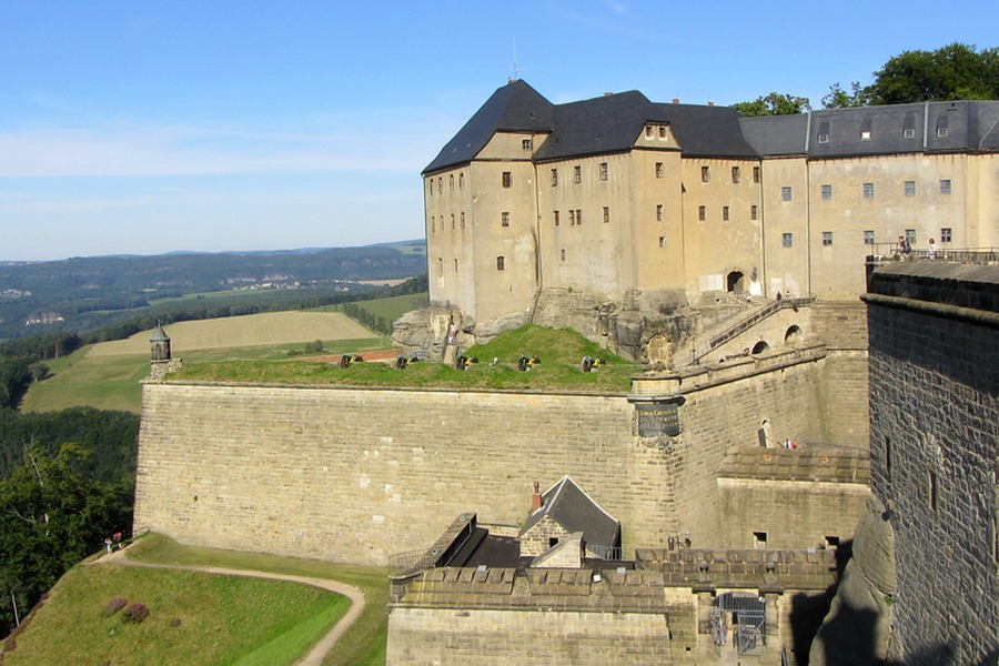 Potężna twierdza Königstein