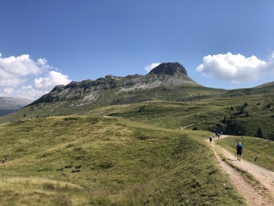 Spacer z widokiem na Palle di San Martino (fot. Paweł Klimek)