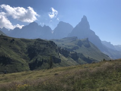 Spacer z widokiem na Palle di San Martino (fot. Paweł Klimek)