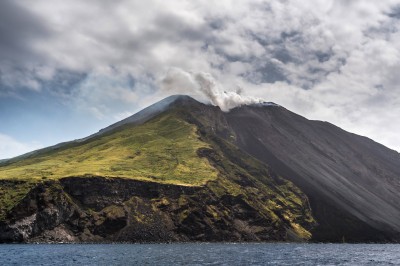 Stromboli od strony morza, foto. marek Danielak