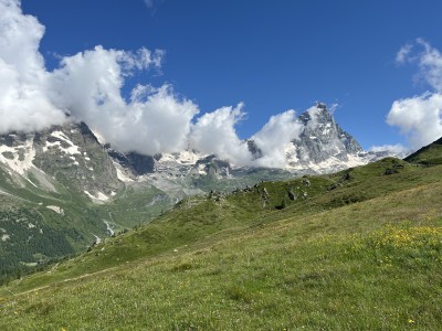 Coraz bardziej wyraźny Matterhorn (fot. Paweł Klimek)